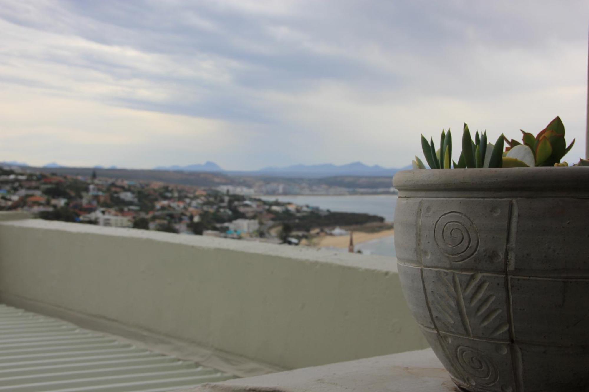 3Coloursblue Guest House Mossel Bay Exterior photo